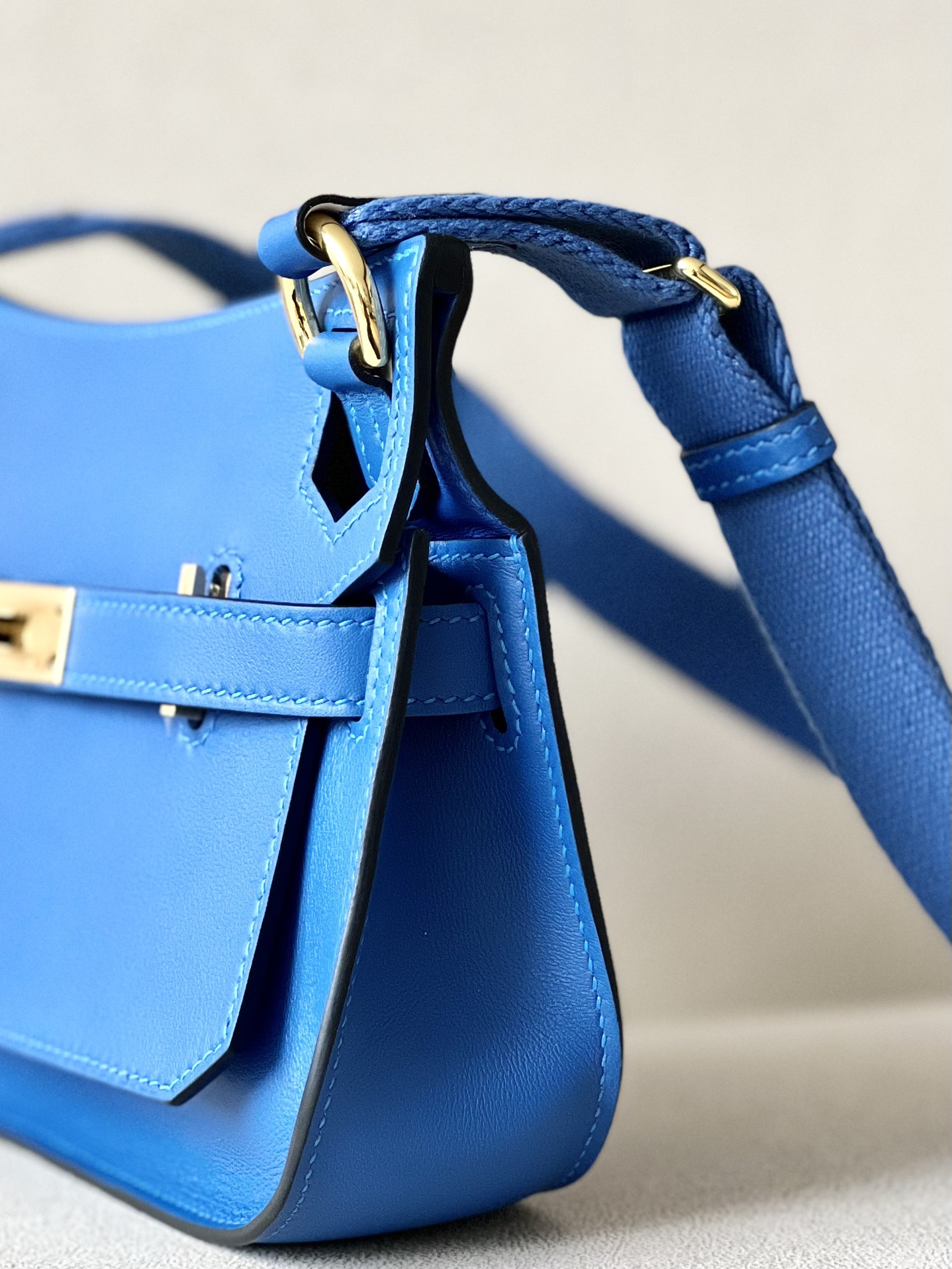 Hermes Jypsiere Mini Shoulder Bag In Blue Swift Leather